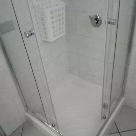 Domu De Tuni Ampio Monolocale Con Cucina E 4 Posti Letto 아파트 *