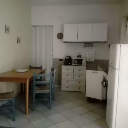 Domu De Tuni Ampio Monolocale Con Cucina E 4 Posti Letto *